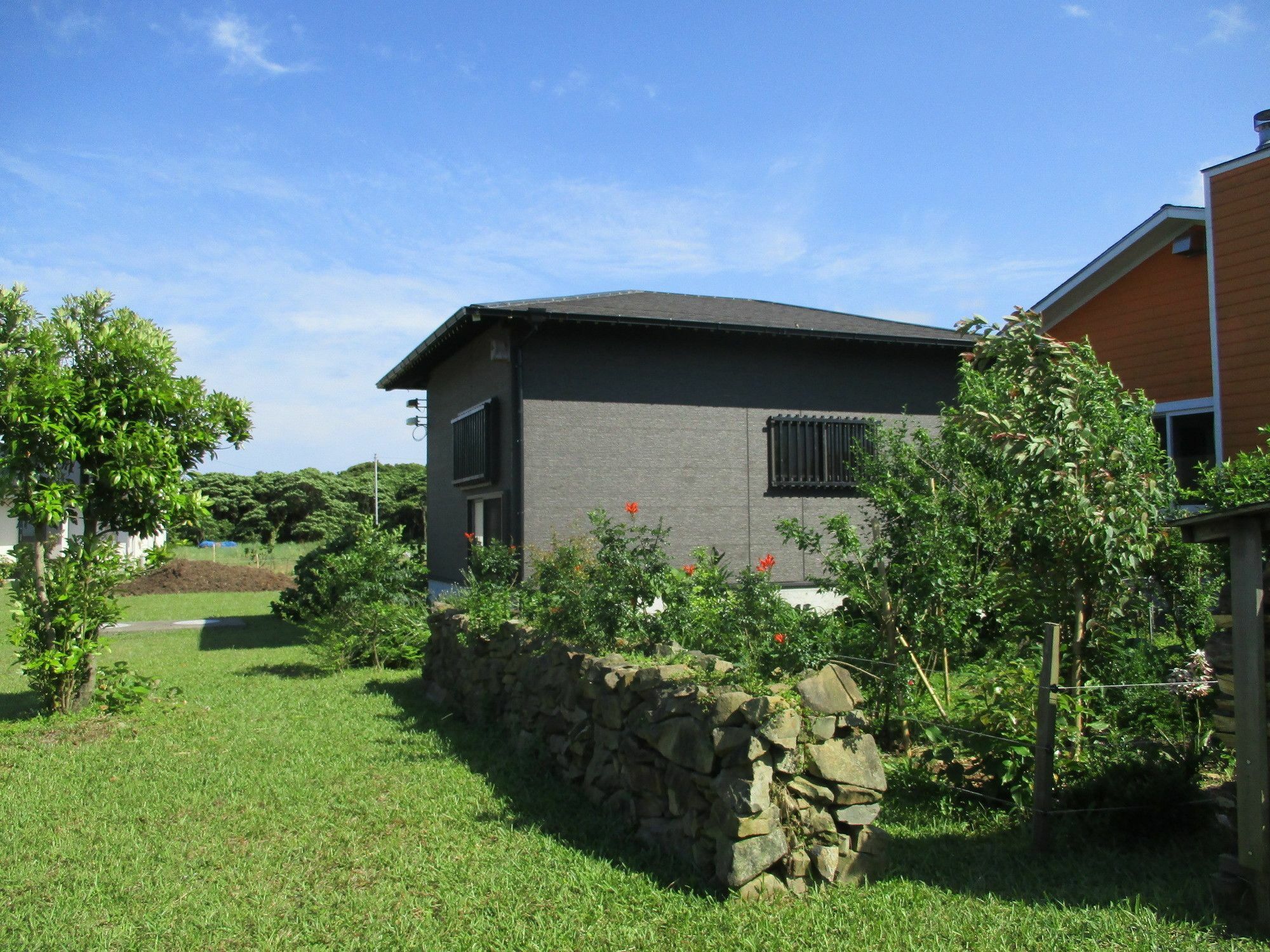 Cottage Orange House Yakushima Yakushima  Exteriör bild